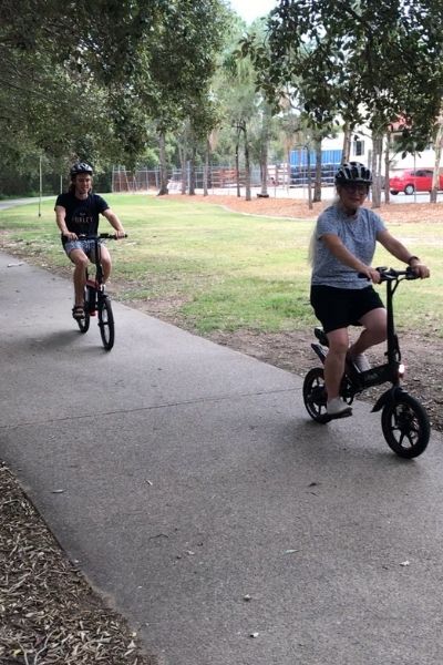 Moov8 eBikes & Scooters 2